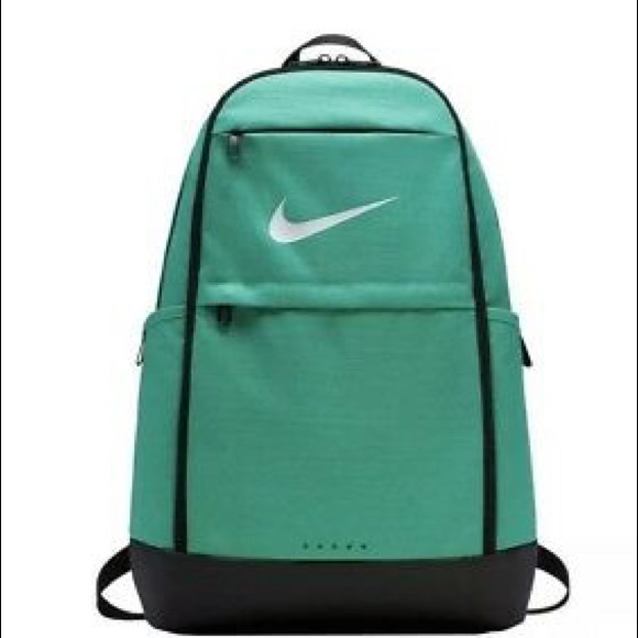 green nike bag